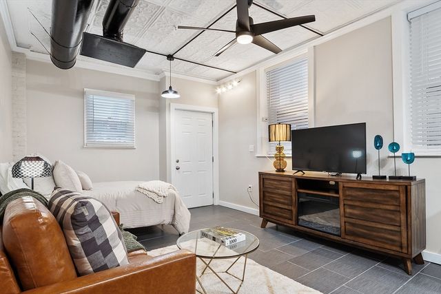 1 Hazel Street 23L, Salem, MA 01970