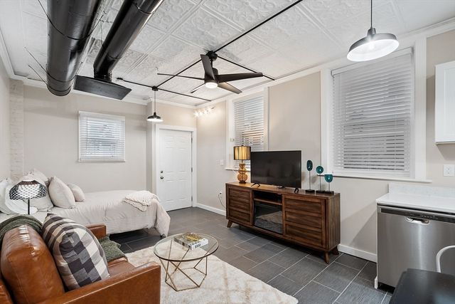 1 Hazel Street 23L, Salem, MA 01970
