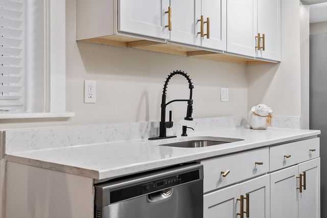 1 Hazel Street 23L, Salem, MA 01970