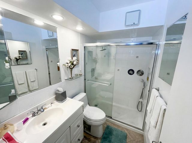 101 Doolen Court 305, North Palm Beach, FL 33408