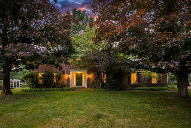 2545 Glenwood DRIVE, Franklin Park, PA 15090