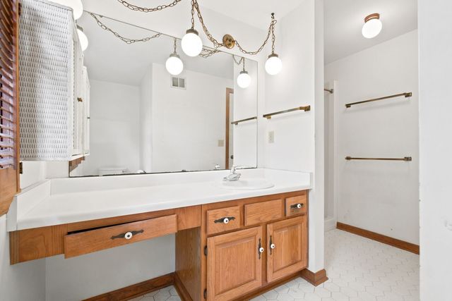 2545 Glenwood DRIVE, Franklin Park, PA 15090