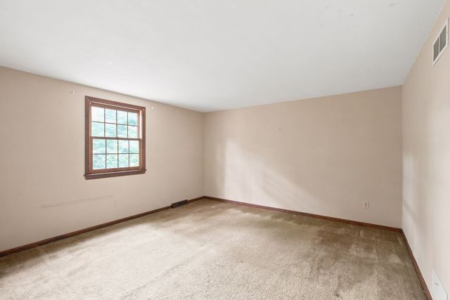 2545 Glenwood DRIVE, Franklin Park, PA 15090