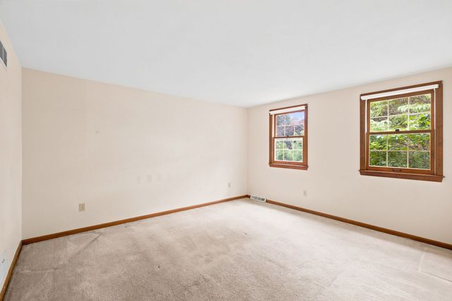 2545 Glenwood DRIVE, Franklin Park, PA 15090