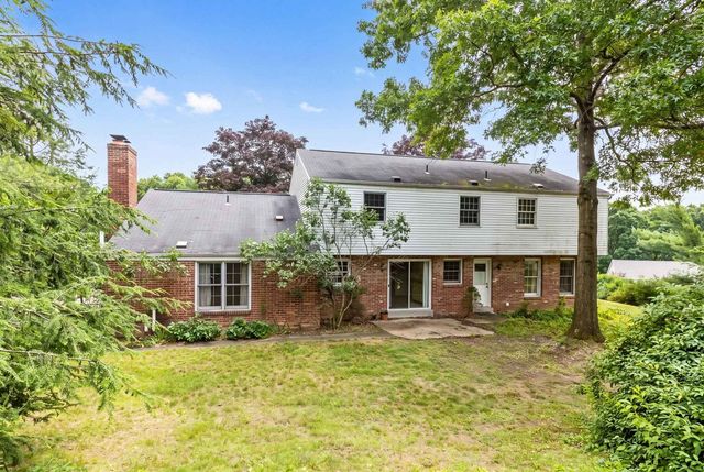 2545 Glenwood DRIVE, Franklin Park, PA 15090