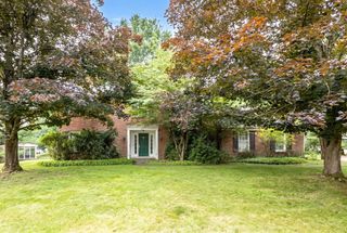 2545 Glenwood DRIVE, Franklin Park, PA 15090