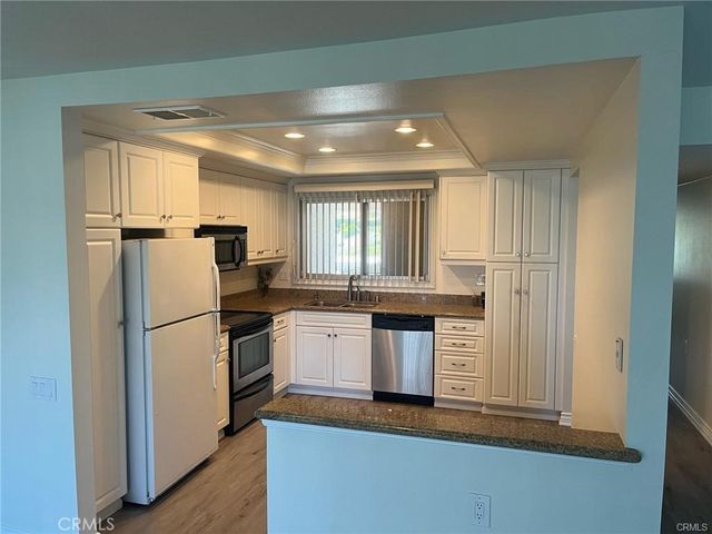 4003 Calle Sonora 2B, Laguna Woods, CA 92637