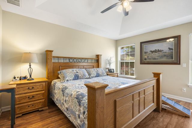 886 West Paddington Drive, Nixa, MO 65714