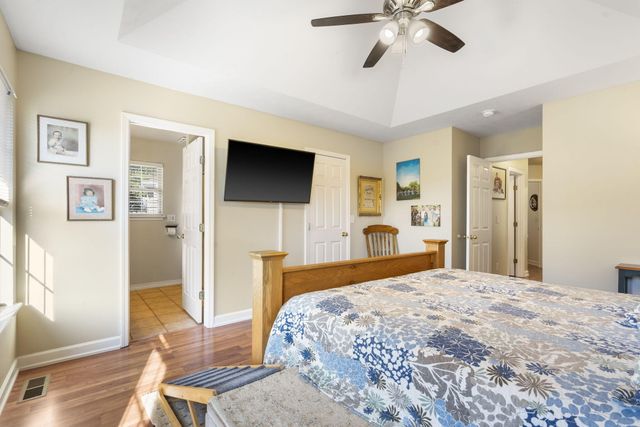 886 West Paddington Drive, Nixa, MO 65714