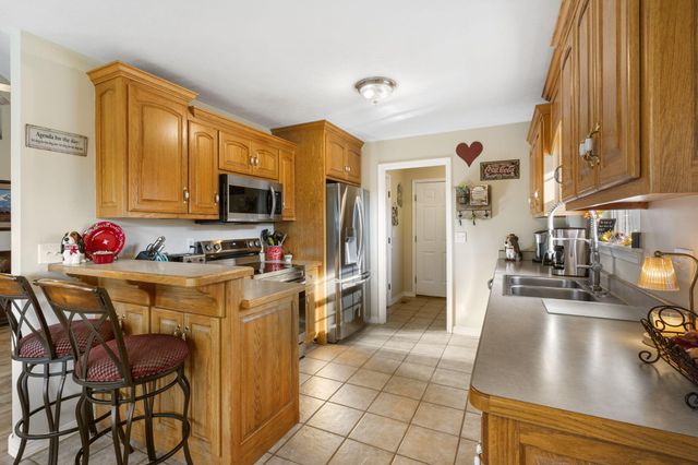 886 West Paddington Drive, Nixa, MO 65714