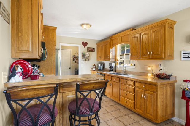 886 West Paddington Drive, Nixa, MO 65714