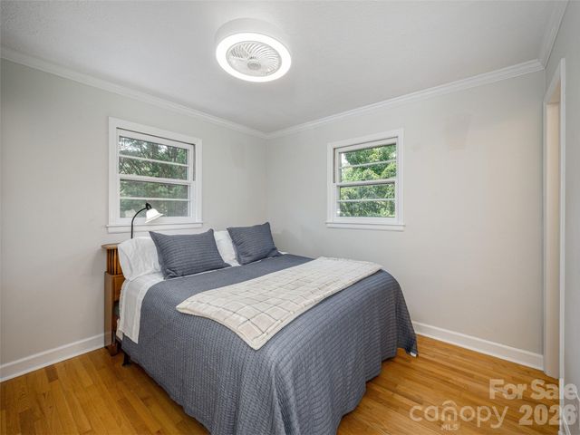 525 Carson Drive, Hendersonville, NC 28791