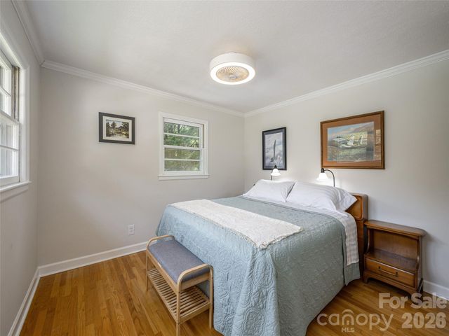 525 Carson Drive, Hendersonville, NC 28791