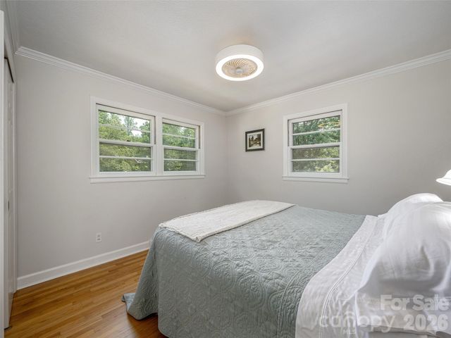 525 Carson Drive, Hendersonville, NC 28791
