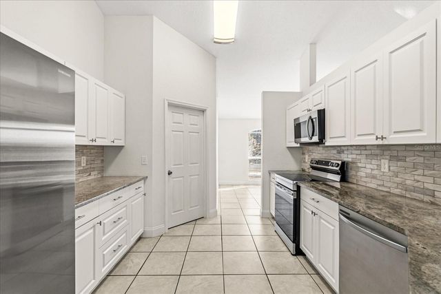 525 DRAYTON ROAD, Winter Haven, FL 33884