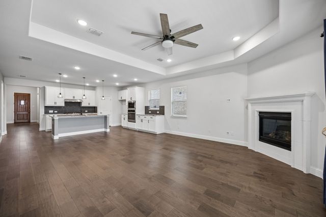 228 Glenwood Drive, Little Elm, TX 75068