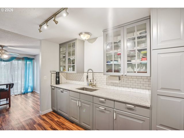 1759 Ne 24TH Ave, Hillsboro, OR 97124