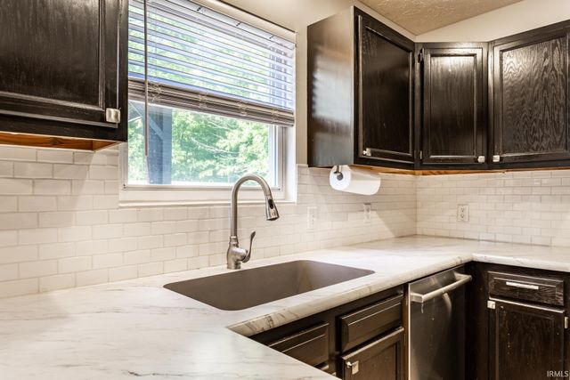 866 E Meadowlands Drive, Ellettsville, IN 47429