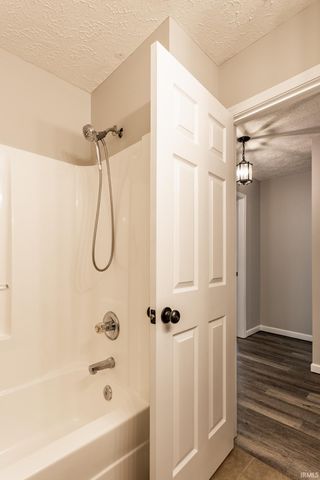 866 E Meadowlands Drive, Ellettsville, IN 47429
