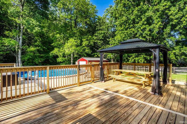 866 E Meadowlands Drive, Ellettsville, IN 47429