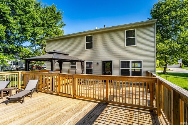 866 E Meadowlands Drive, Ellettsville, IN 47429