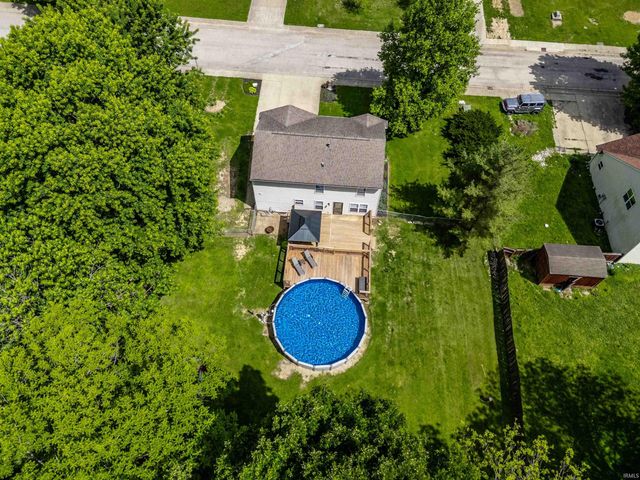 866 E Meadowlands Drive, Ellettsville, IN 47429