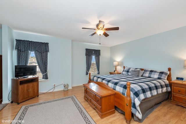 11061 Bayou Court, Huntley, IL 60142