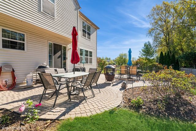 11061 Bayou Court, Huntley, IL 60142