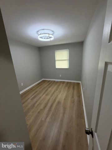 1022 20 N, Camden, NJ 08105