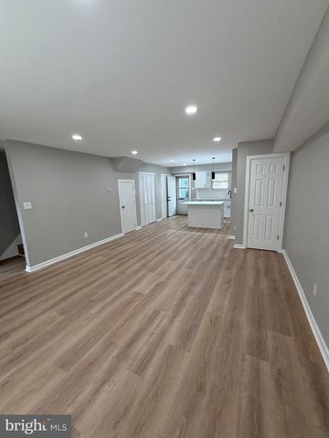 1022 20 N, Camden, NJ 08105