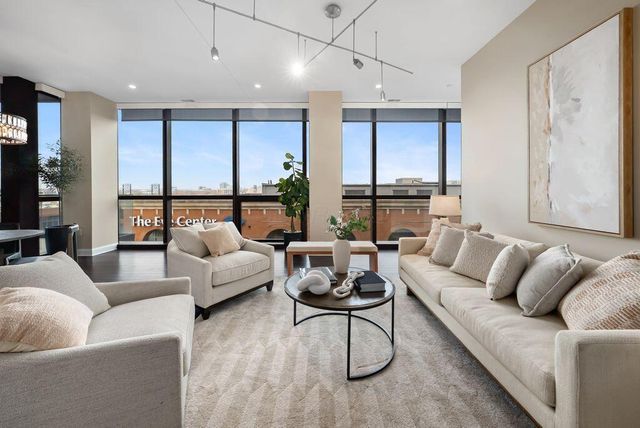 250 W Spring Street, 724, Columbus, OH 43215