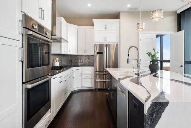 250 W Spring Street, 724, Columbus, OH 43215