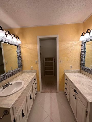 711 Gibner Drive, Spearman, TX 79081