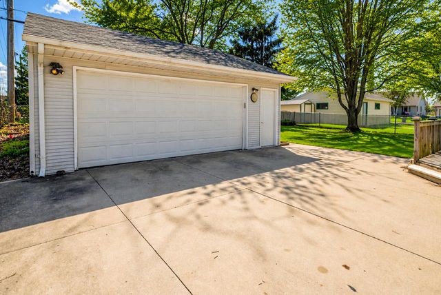 9617 Grayce DRIVE, Sturtevant, WI 53177