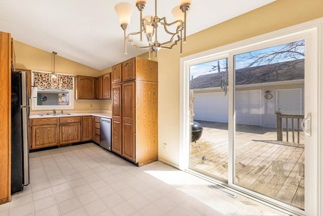 9617 Grayce DRIVE, Sturtevant, WI 53177