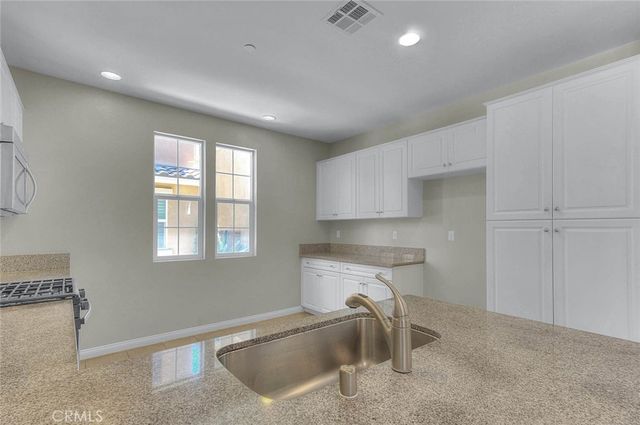 6130 Snapdragon, Eastvale, CA 92880