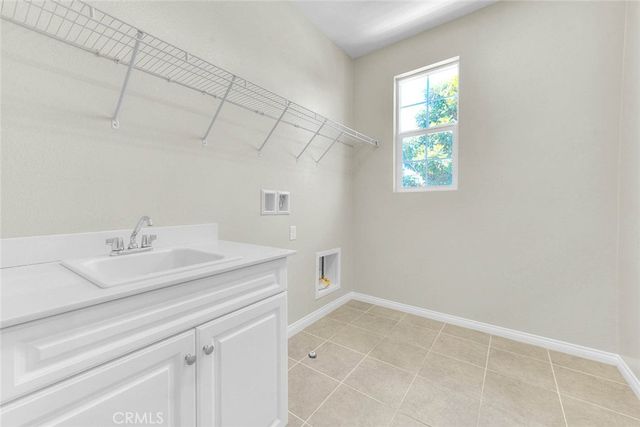 6130 Snapdragon, Eastvale, CA 92880
