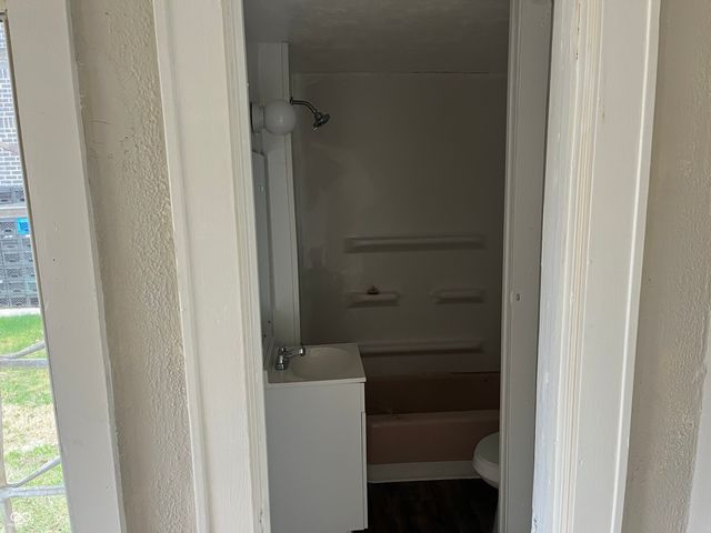 2030 Broadway Street, Anderson, IN 46012