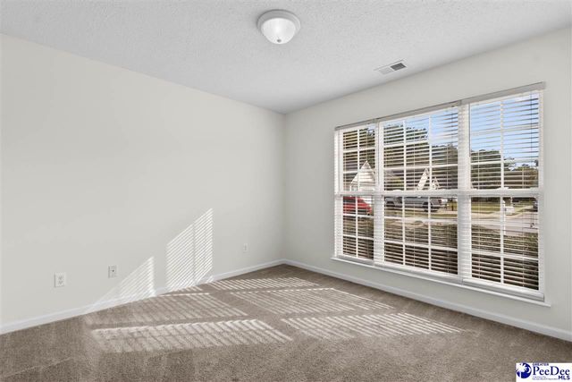 3821 Ashwood Ln, Florence, SC 29501