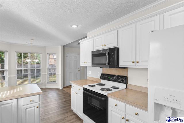 3821 Ashwood Ln, Florence, SC 29501