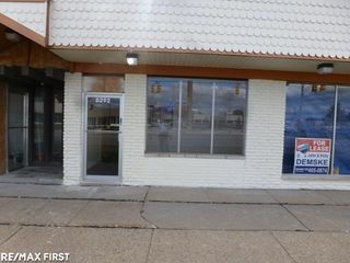 8292 E 12 Mile Avenue, Warren, MI 48093