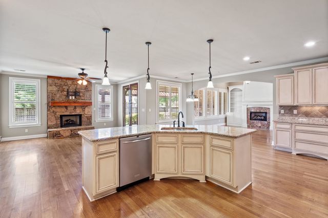 5245 SWITCHGRASS CV, Lakeland, TN 38002