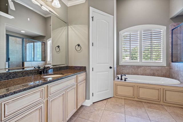 5245 SWITCHGRASS CV, Lakeland, TN 38002