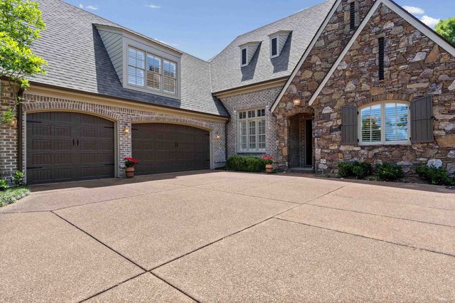 5245 SWITCHGRASS CV, Lakeland, TN 38002