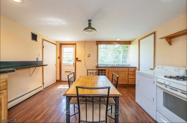 26 Cedar Tree Trl, Wantage Twp., NJ 07461
