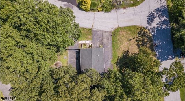 26 Cedar Tree Trl, Wantage Twp., NJ 07461