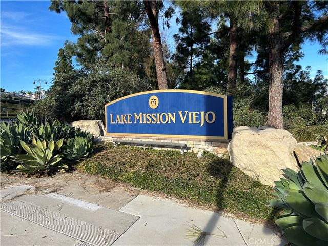 26322 Via Roble, Mission Viejo, CA 92691