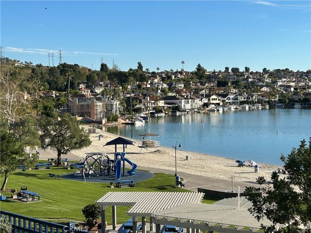 26322 Via Roble, Mission Viejo, CA 92691