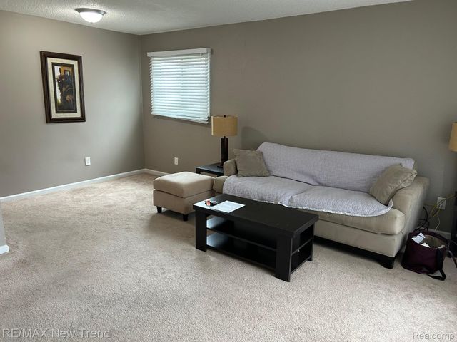 21910 Dante Street, Oak Park, MI 48237