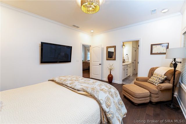 2073 Prestwick Place, Henryville, IN 47126